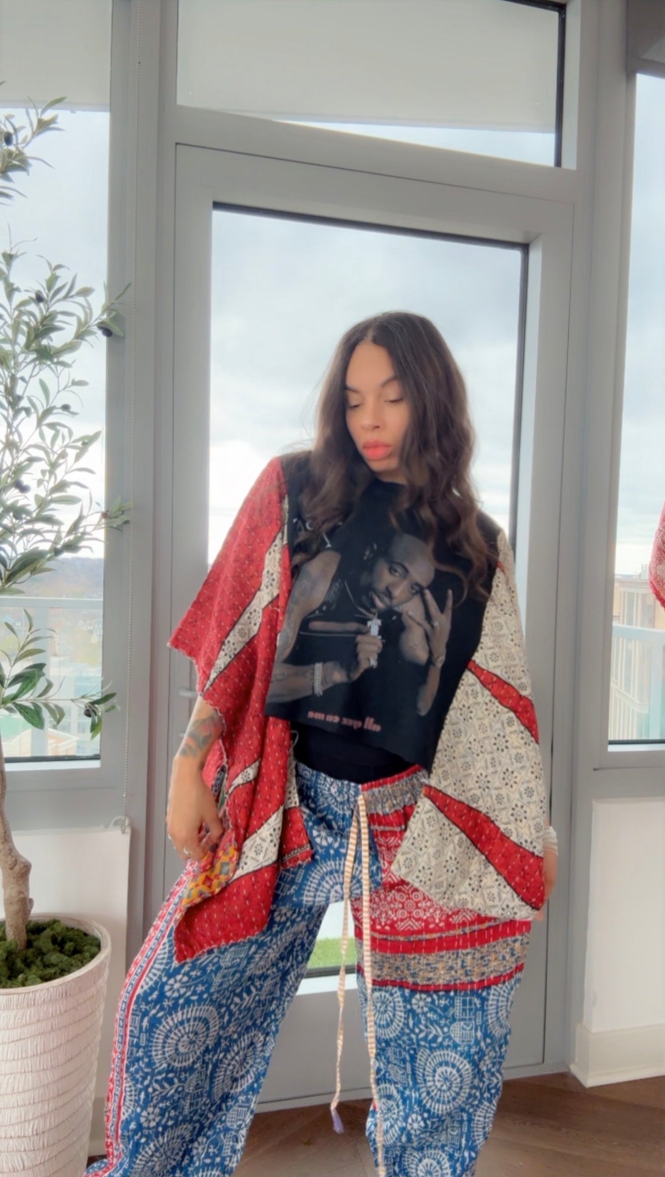 Tupac Cropped Sweatshirt (fleece) Kantha Band Tee Poncho