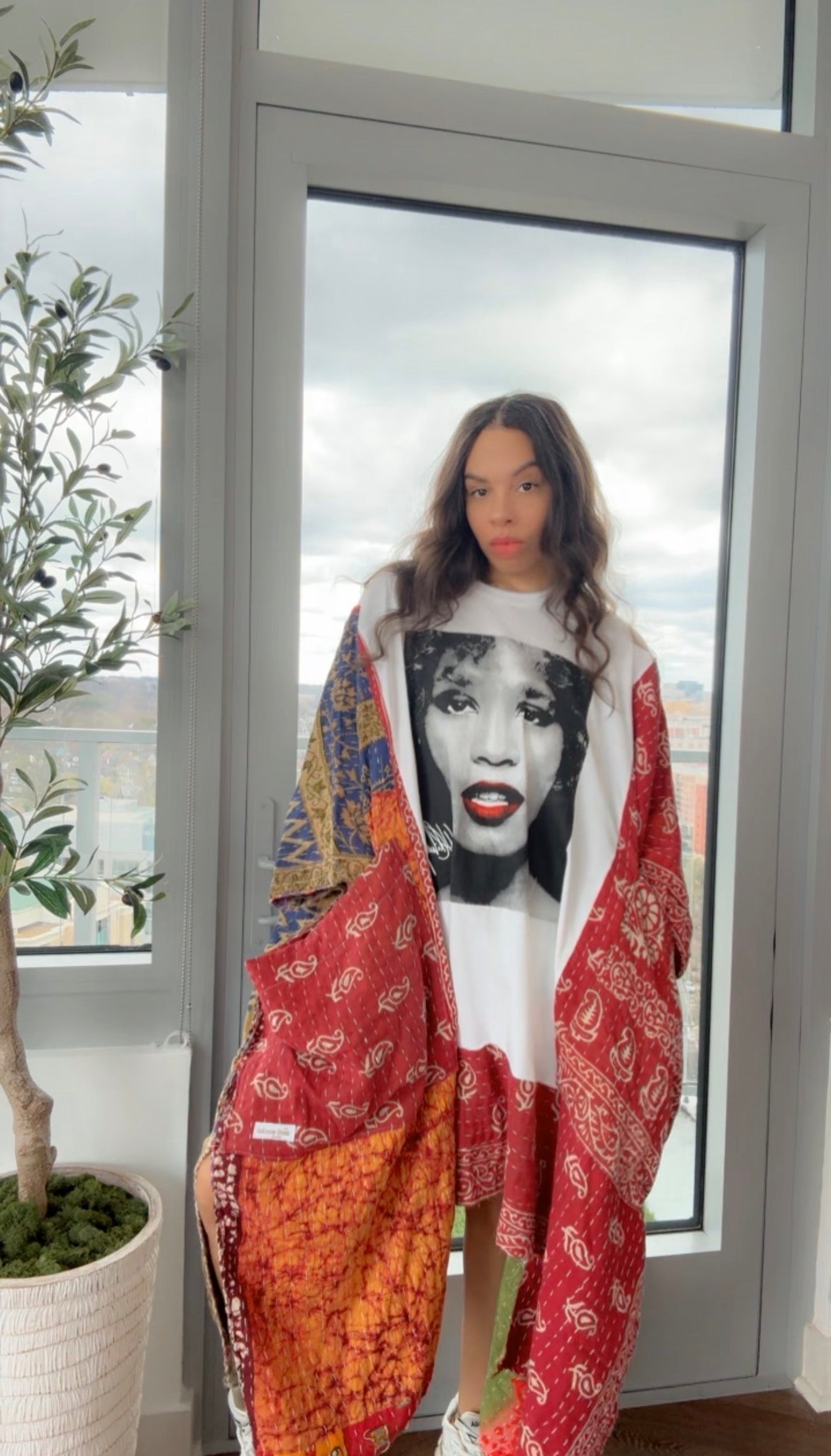 Whitney Houston Original Kantha Band Tee Muu (Premium)