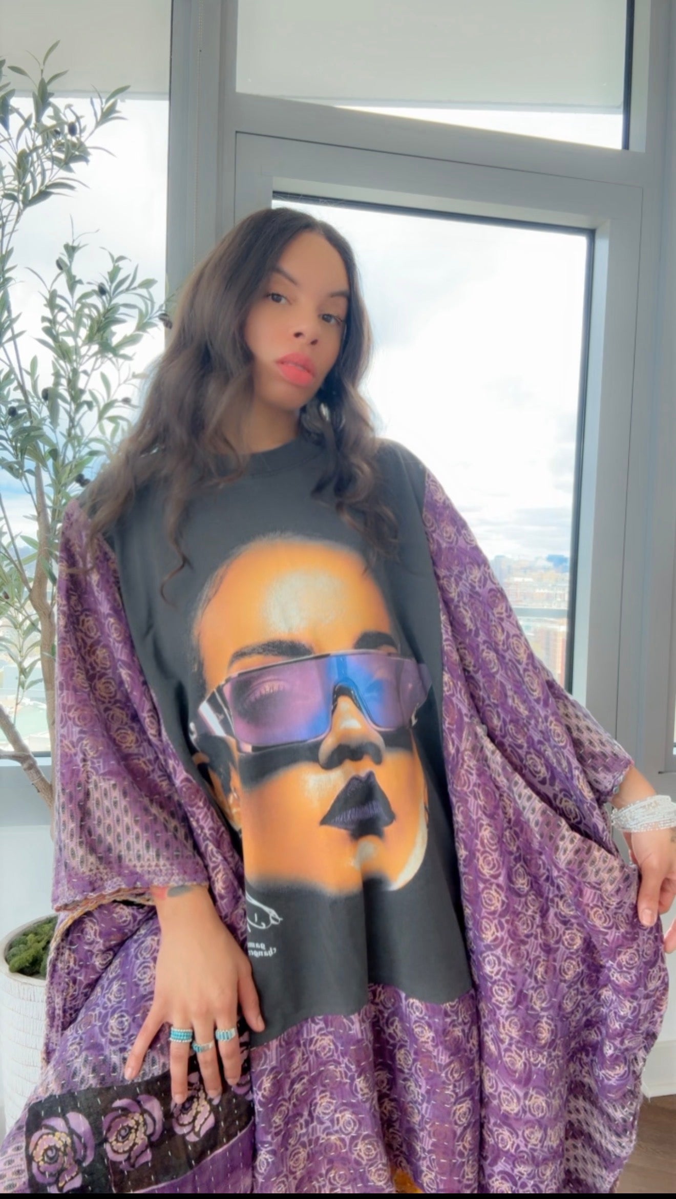 RARE Rihanna Original Kantha Band Tee Muu (Premium)