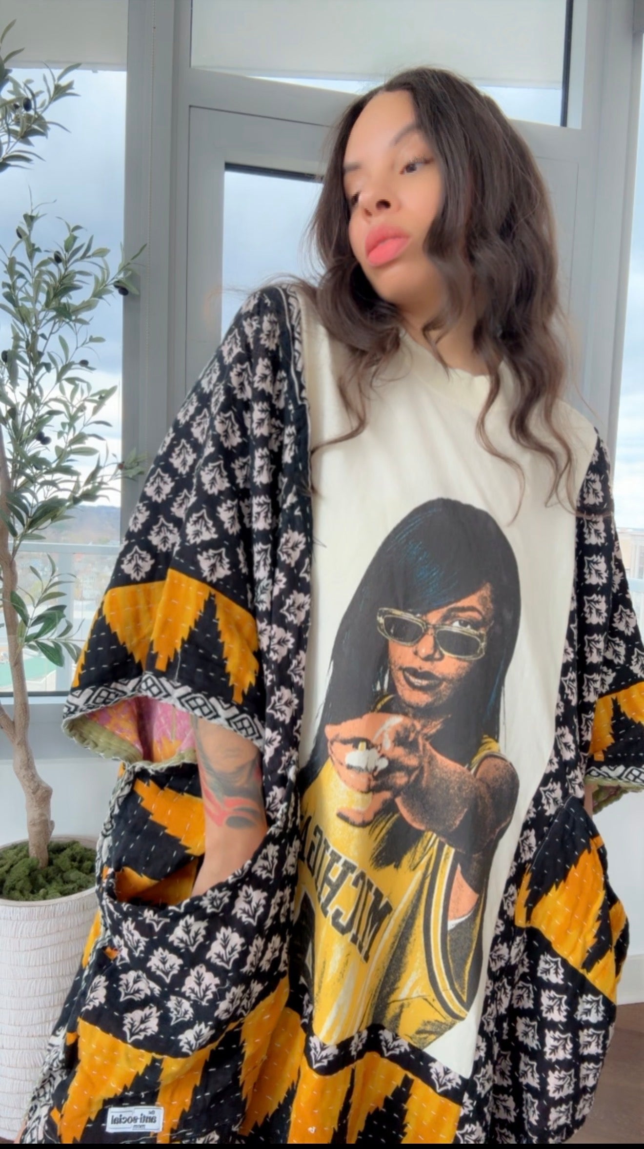 RARE Aaliyah Original Kantha Band Tee Muu (Premium)