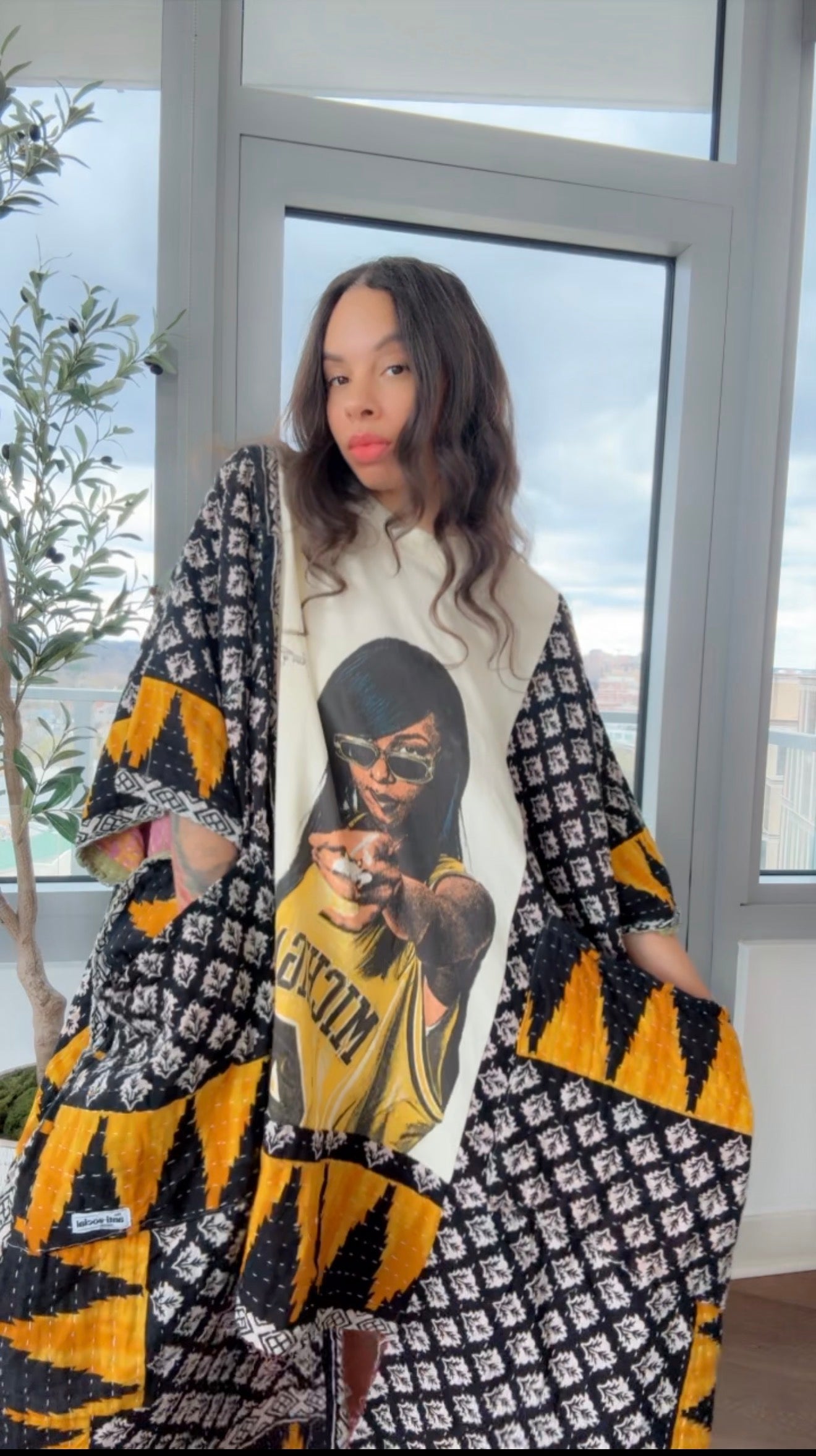 RARE Aaliyah Original Kantha Band Tee Muu (Premium)
