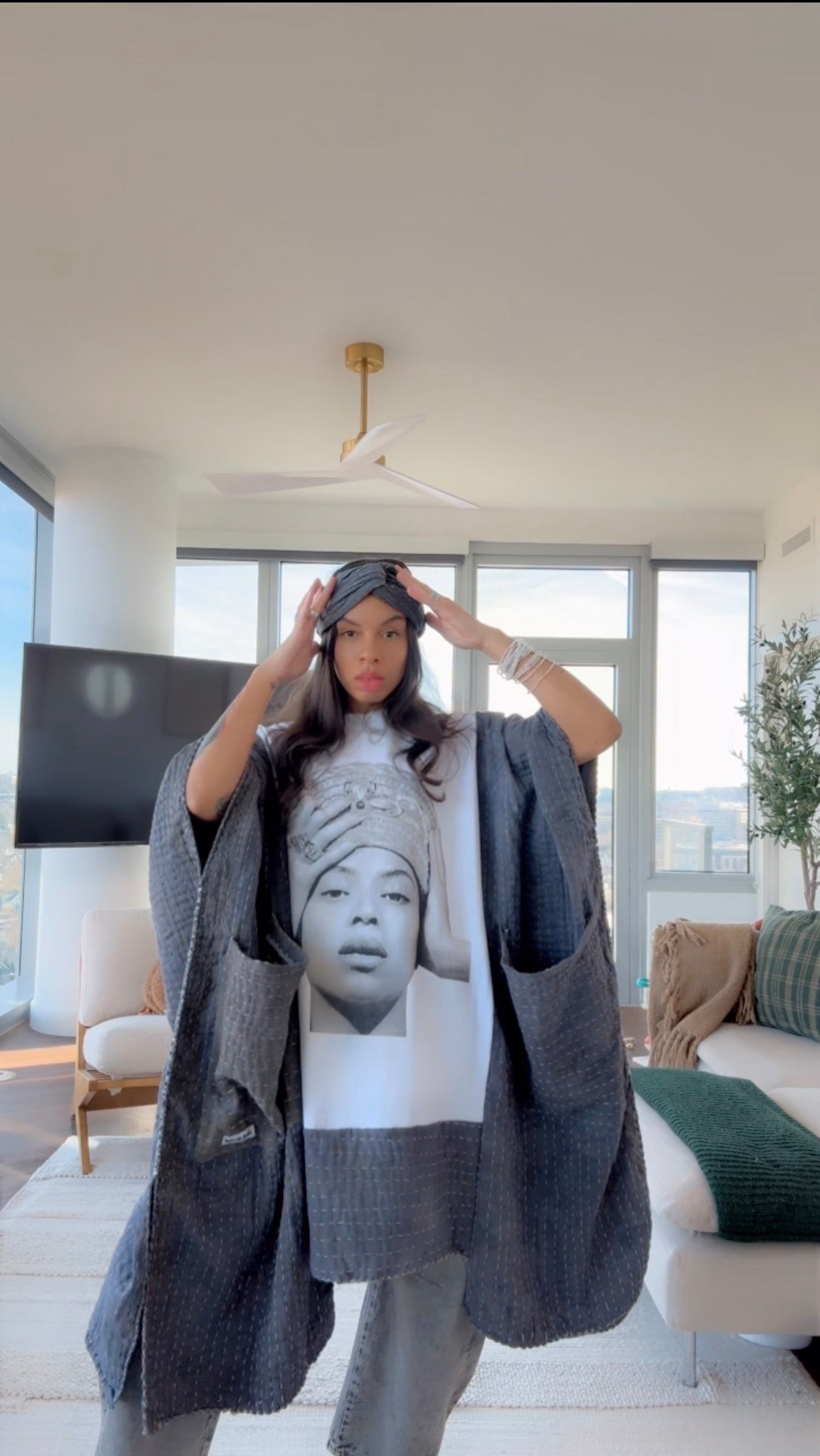 **Beyoncé Original Kantha Band Tee Muu
